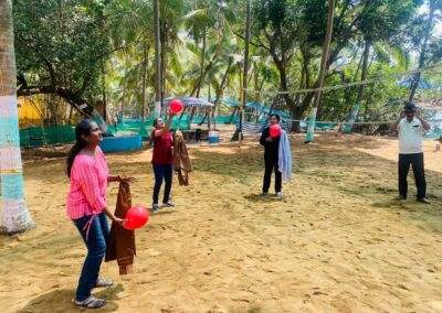 Teaching staff go on a day’s picnic