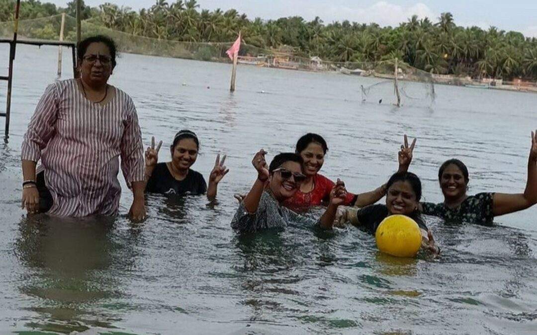 Teaching staff go on a day’s picnic