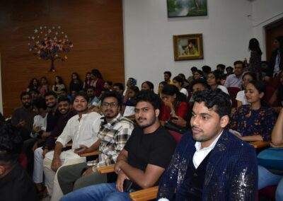 Junior MBA students give cultural farewell to seniors