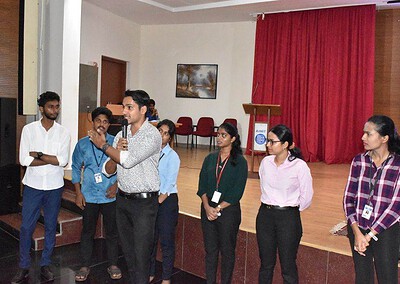 Placement cell holds lecture on public speaking skills