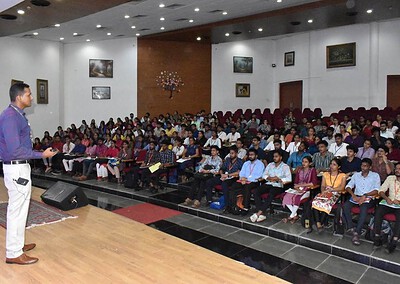 Placement Cell hosts session on ‘employer expectations from a candidate