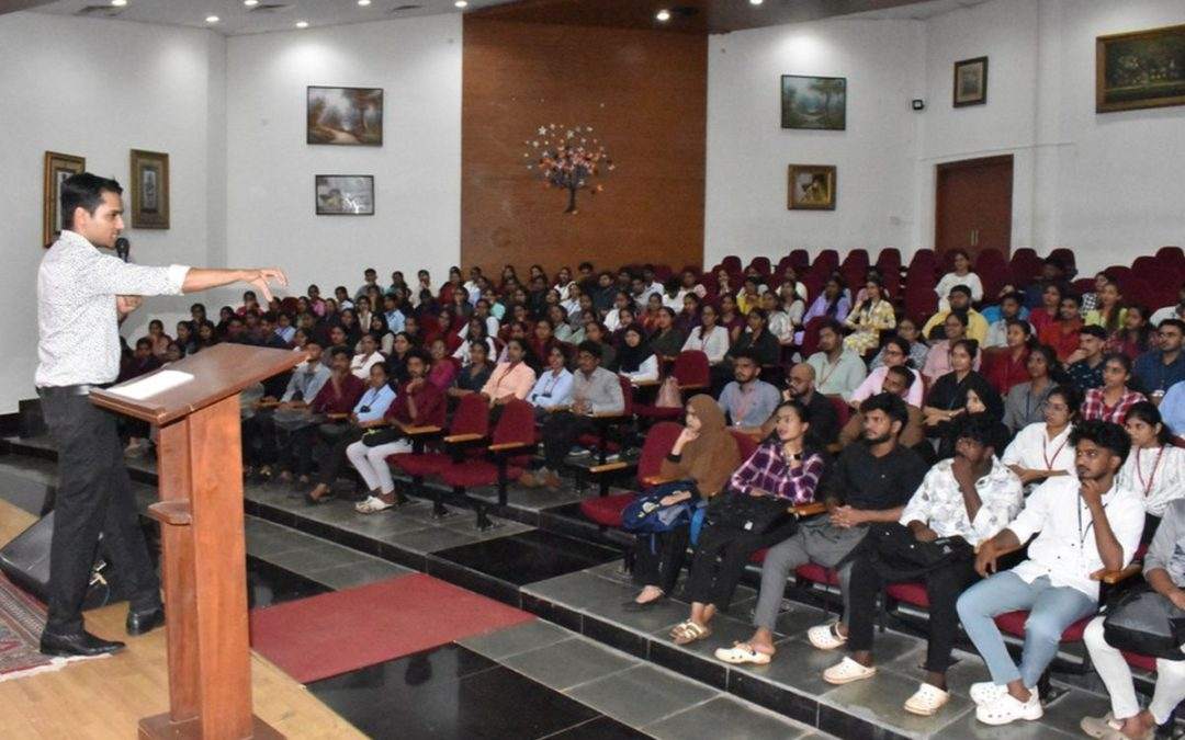 Placement cell holds lecture on public speaking skills