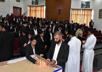 Prayer service held for outgoing MBA students