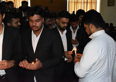 Prayer service held for outgoing MBA students