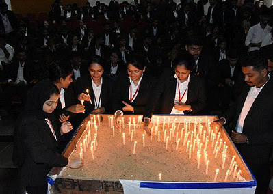 Prayer service held for outgoing MBA students